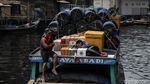 Nelayan Cilincing Mudik Lokal Pakai Perahu Motor Lho
