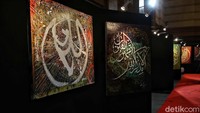 niknya di pameran kaligrafi itu ada lukisan Presiden Joko Widodo, Prabowo Anies Baswedan dan Sandiaga Uno