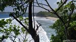 Namanya Pantai Bau Mayat, Aslinya Wangi!