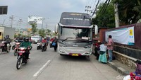 Saat pagi hari, bus berhenti di beberapa titik sebelum masuk ke Semarang. (Masaul/detikcom)