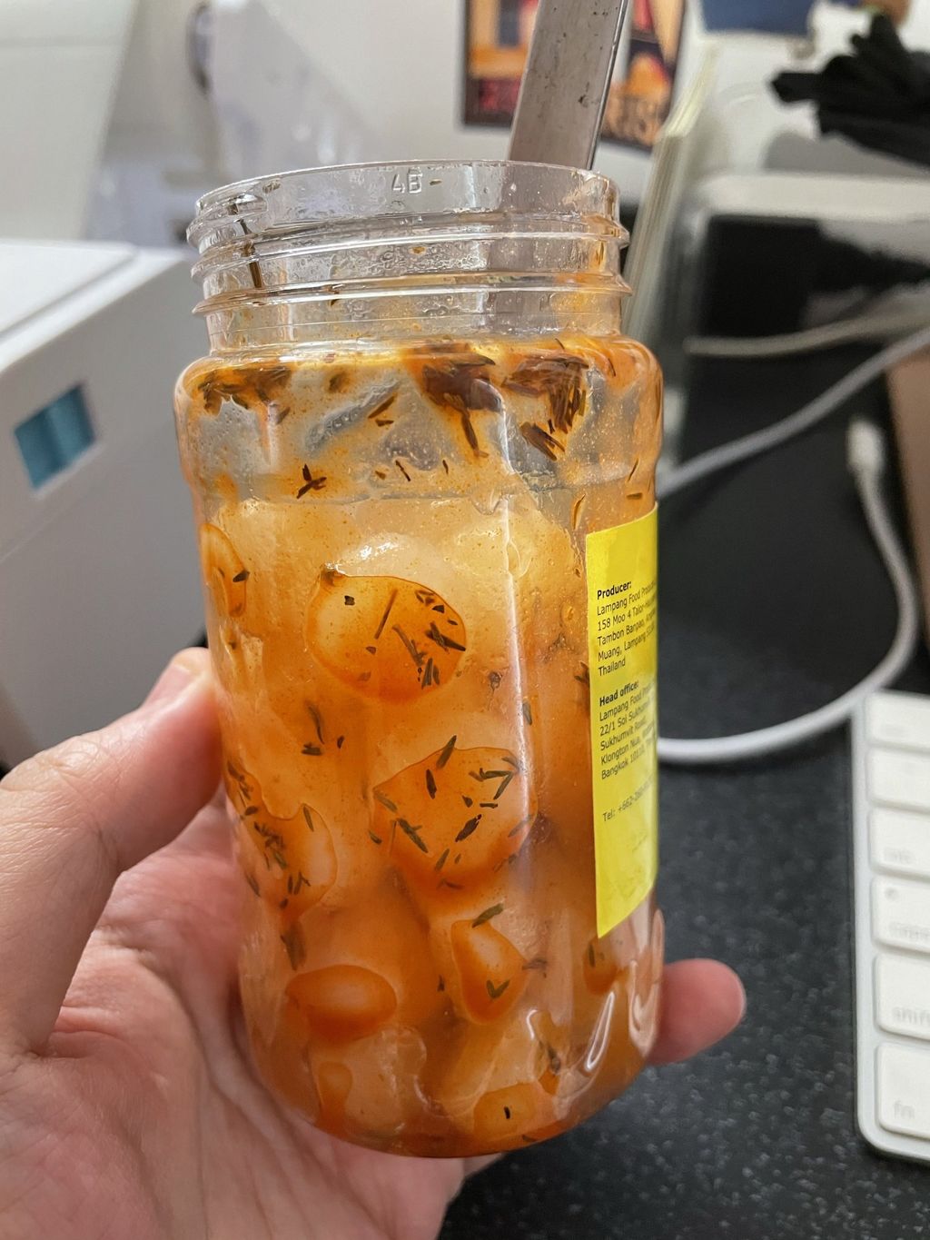 pickle bawang putih pedas jadi tren di TikTok.