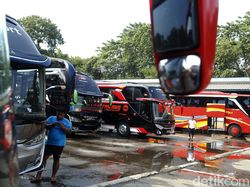Bus Berstiker Bisa Operasi saat Larangan Mudik, Siapa Boleh Naik?