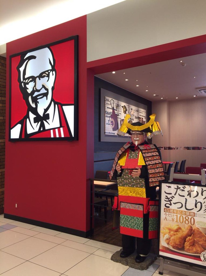samurai sanders Wow! Tampilan Colonel Sanders Berubah Jadi Samurai karena Alasan Ini