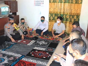 Polisi Tuban Hadiri 7 Hari Korban Kru KRI Nanggala-402 yang Gugur