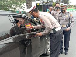 Polisi Bojonegoro Bangun Tiga Titik Penyekatan Perbatasan Jatim-Jateng