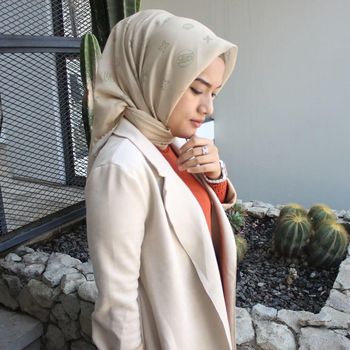 Tina Dwi Nuryanti pemilik brand hijab Rahina Indonesia.