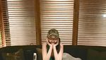 Gaya Tsania Marwa saat Ngopi dan Makan Bareng Rekan Artis