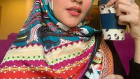 Selama ini Tsania hanya menjalani kehidupan tanpa kehadiran sang buah hati, sehingga banyak momen Tsania yang dilewatkan tanpa kebersamaan anaknya. Foto: Instagram @tsaniamarwa54