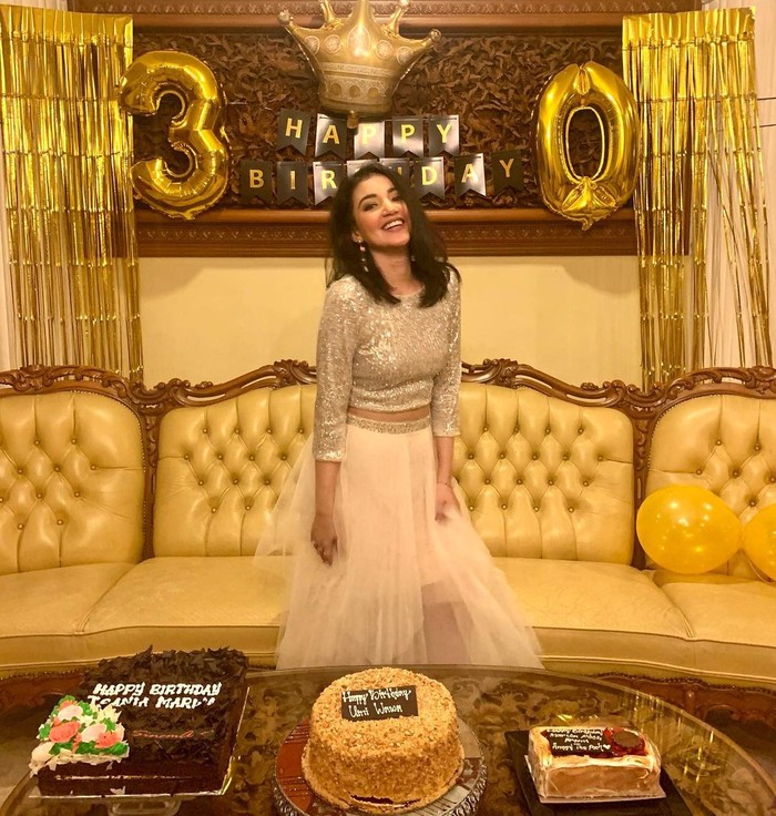 Tsania Marwa Gaya Tsania Marwa saat Ngopi dan Makan Bareng Rekan Artis