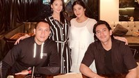 Beruntung, ia memiliki banyak teman yang bisa menemaninya. Seperti momen kulineran bersama rekan sesama artis, ada Naysila Mirdad hingga Omar Daniel di sana. Foto: Instagram @tsaniamarwa54