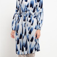 Tunik menjadi atasan yang cocok dikenakan di Hari Lebaran. Kamu yang mencari opsinya yang cantik dan terjangkau bisa didapatkan dari brand Covering Story. Akhista Tunic - A ini dijual Rp 182 ribuan. Foto: Dok. Zalora