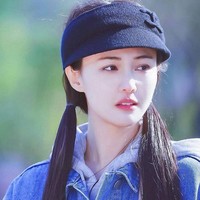 Nama Zheng Shuang mulai meroket berkat penampilannya di Meteor Shower (2009), serial China yang diadaptasi dari Meteor Garden. (Foto: Instagram/@zhengshuang.official)