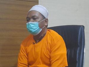 Sesal Adam Ibrahim Bikin Hoaks Babi Ngepet: Jangan Percaya Mistis!