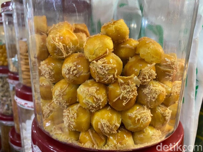 Adu Rasa 3 Kue Nastar Curah di Pasar Mayestik, Mana yang Enak? Adu Rasa 3 Kue Nastar Curah di Pasar Mayestik, Mana yang Enak?