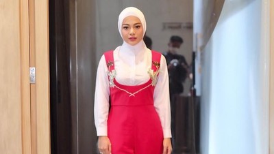 7 Potret Cantik Aurel Hermansyah Berhijab Setelah Dinikahi Atta Halilintar