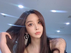 10 Foto Penyanyi Transgender Korea, Saking Cantiknya Didekati 100 Artis Pria
