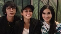 Cita-citata adalah salah satu pedangdut yang juga memiliki hubungan dekat dengan Iis Dahlia. Mereka pun sering menghabiskan waktu bersama dengan nongkrong seru di kafe. Foto: Instagram @isdadahlia