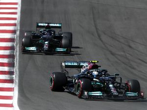 Insiden Langka di F1: Gagal Finis Gegara Mur Ban Nyangkut, Tak Bisa Dilepas saat Pit Stop