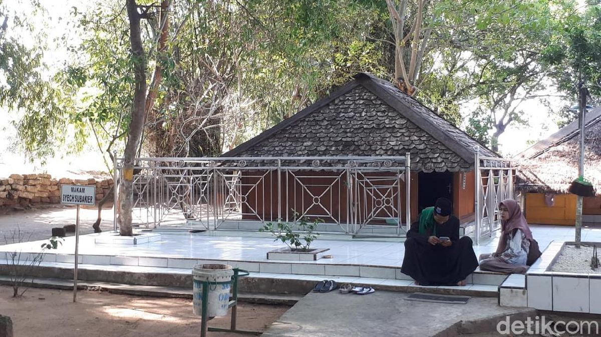 Onam va uning yosh ogli porno video