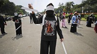 Aksi buruh dipusatkan di Istana Merdeka dan Gedung MK.