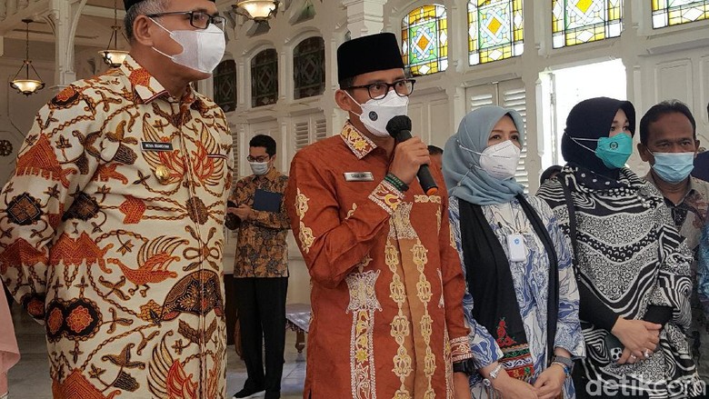 Menparekraf Sandiaga Uno di Aceh Menparekraf Sandiaga Uno di Aceh