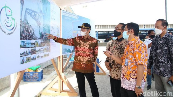 menteri kkp di pelabuhan brondong