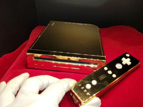 Nintendo Wii emas untuk Ratu Elizabeth