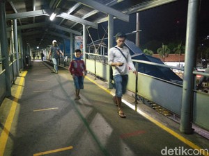 H-5 Mudik Dilarang, Pelabuhan Merak Sepi Pemudik Malam Ini