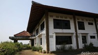 Bukit Algoritma atau yang disebut sebagai bakal Silicon Valley-nya Indonesia direncanakan dibangun di atas lahan PT Bintang Raya Lokalestari (BRL) seluas 888 hektar di Cikidang, Sukabumi.