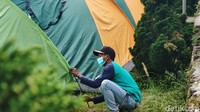 Pihak desa sengaja menyediakan lokasi karantina di tempat yang asri, agar warga yang menjalani karantina tidak stres. 