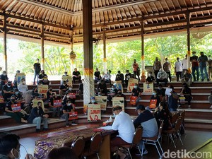 May Day 2021, Buruh di Bali Kecam Pengusaha Kirim Surat PHK Via Pos