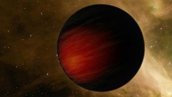 HD 149026b. Ini adalah salah satu planet paling panas dan padat yang pernah ditemukan. Panas di permukaan HD 149026b mencapai 2.037 derajat Celsius atau tiga kali lebih panas dari permukaan Venus yang merupakan planet terpanas di tata surya. Saking panasnya planet ini menyerap semua panas dari bintangnya dan hampir tidak bisa memantulkan cahaya. Foto: NASA/JPL-Caltech