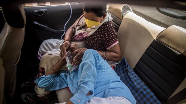 Penyebaran virus Corona di India terus mengganas. Bahkan pada Sabtu (1/5) ini, India mencatat lebih dari 400.000 kasus baru infeksi Corona dalam waktu 24 jam terakhir.
