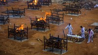 Korban meninggal akibat COVID-19 sampai harus dikremasi secara massal. Abhishek Chinnappa/Getty Images.