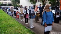 Protokol kesehatan ketat diterapkan dalam pelaksanaan Ujian Tertulis Berbasis Komputer (UTBK) SBMPTN 2021.