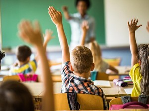 Pertaruhan Demi Pendidikan Anak