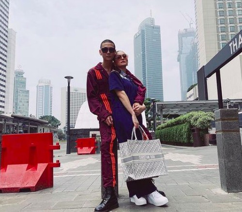 Agnez Mo mesra dengan Adam Rosyadi