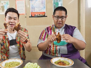 Bikin Laper! Nonton Ivan Lie Makan Nasi Uduk Pandan Bisa Dapat Duit Rp 500 Ribu