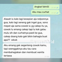 Niatnya mau curhat eh malah jadi dicurhatin balik. Nggak cuma dicurhatin balik tapi juga kena omelan. Ada yang pernah kayak gini juga nggak? Foto: Instagram/@awreceh.id