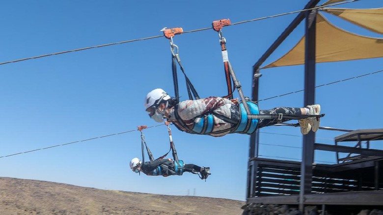 Geopark Ciletuh Flying fox di Geopark Ciletuh.