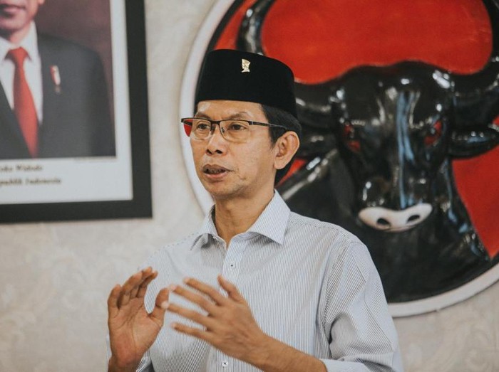 Ketua DPC PDI Perjuangan Kota Surabaya Adi Sutarwijono