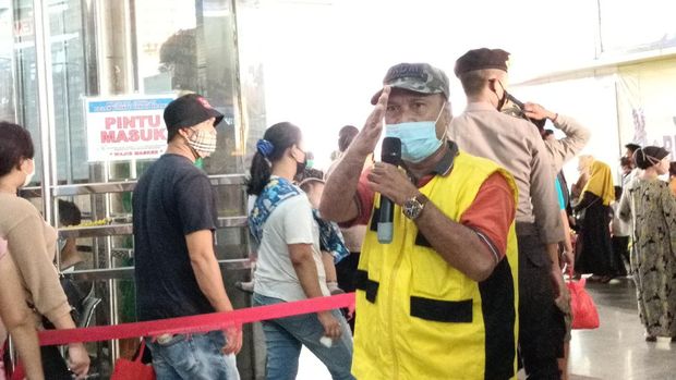 Kondisi di Pasar Tanah Abang 2 Mei 2021