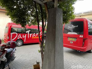 Suasana Perjalanan Semarang-Jakarta di Masa Pengetatan Larangan Mudik