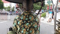 Jalan Malioboro adalah jalur utama yang dilalui andong.