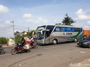 Larangan Mudik Berlaku 4 Hari Lagi, Ini Situasi Perbatasan Bekasi-Karawang