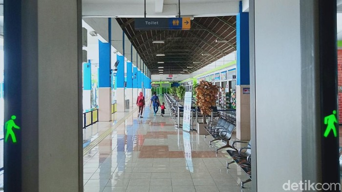 Suasa Terminal Ir Soekarno Klaten, Minggu (2/5/2021) yang sepi pemudik.