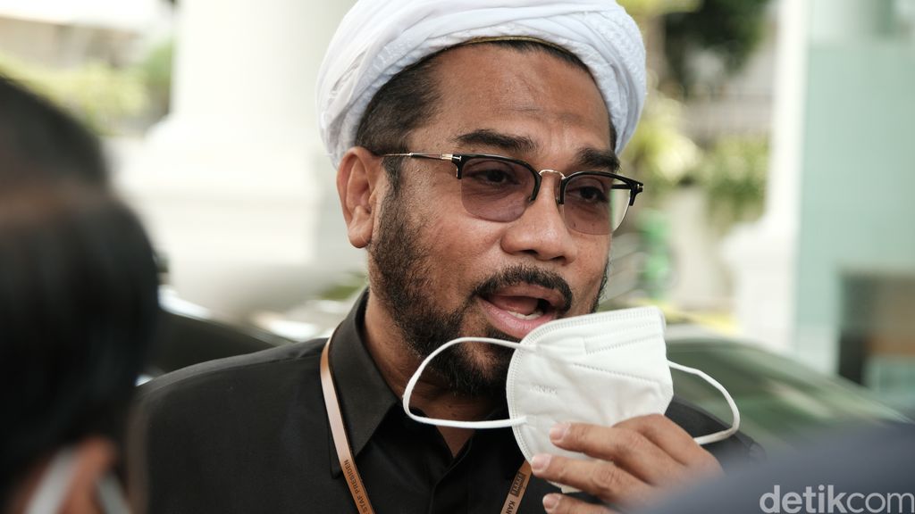 Tenaga Ahli Utama KSP Ali Mochtar Ngabalin Tenaga Ahli Utama KSP Ali Mochtar Ngabalin