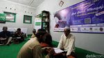 Ada Kursus Belajar Baca Al Quran Gratis Bagi Tukang Becak di Solo