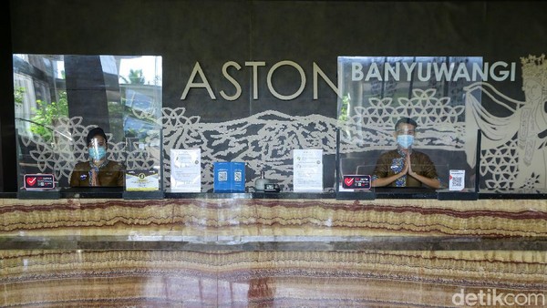 Beginilah penampakan lobby depan hotel ASTON Banyuwangi yang telah menerapakan protokol kesehatan dengan ketat. Beginilah penampakan lobby depan hotel ASTON Banyuwangi yang telah menerapakan protokol kesehatan dengan ketat.