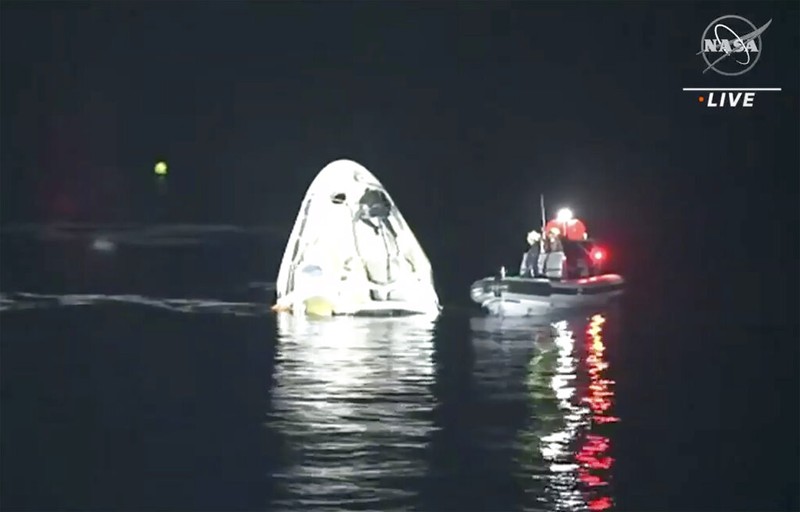 Astronaut NASA kembali dengan kapsul SpaceX